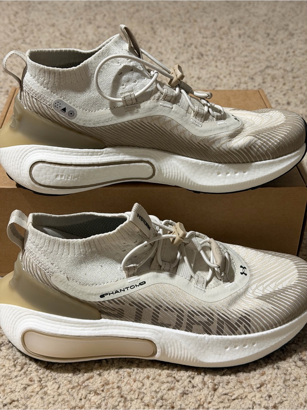 UNDER ARMOUR PHANTOM 4 HOVR STORM TRAINERS Summit White/White Quartz/ Anthracite